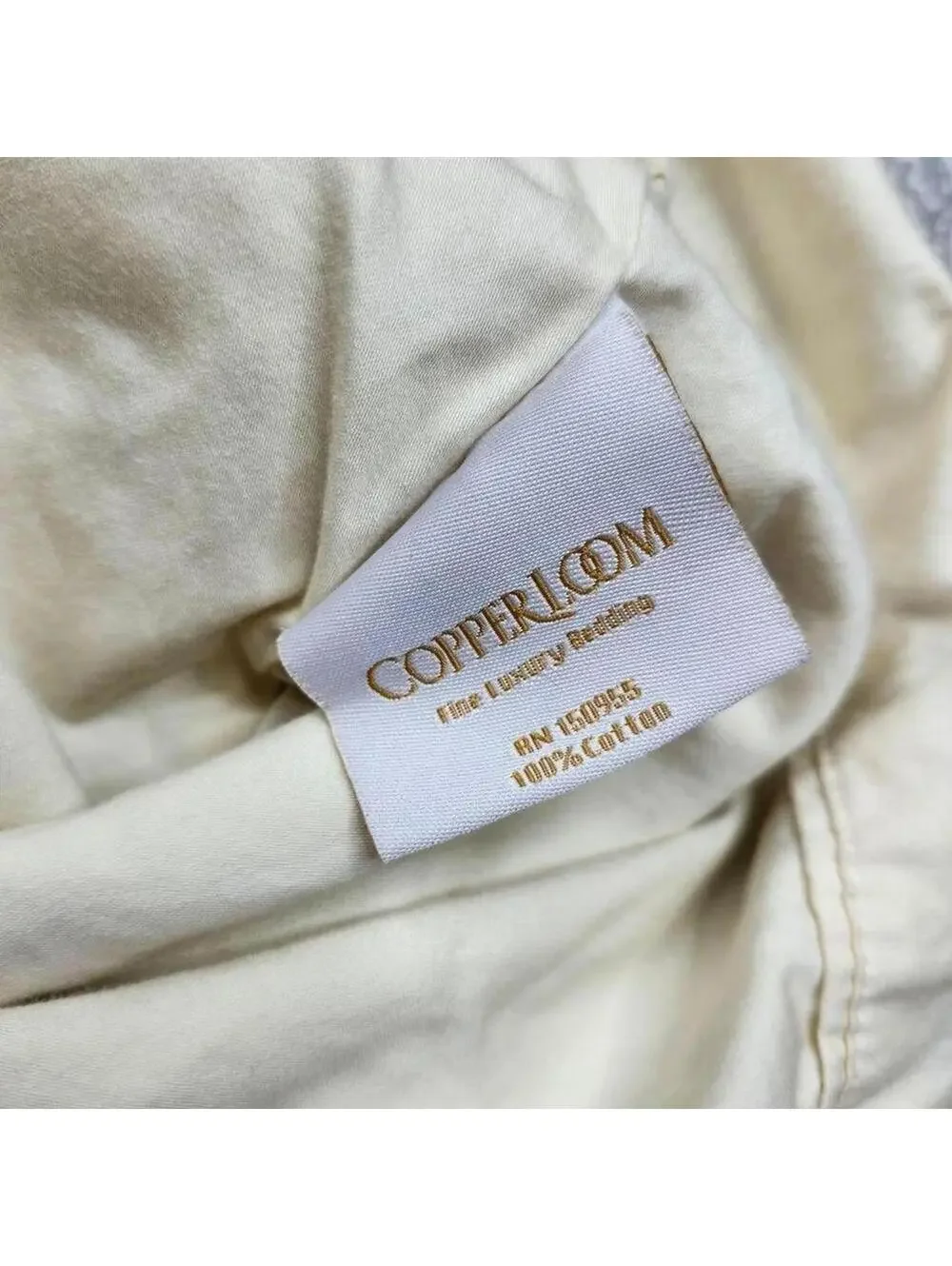 Copperloom Queen Gray Paisley Luxury Duvet + 2 Pillowcases + 1 King Pillowcase
